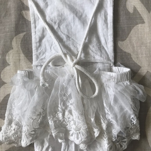 *SOLD* Boutique lace onesie and headband - Picture 5 of 6